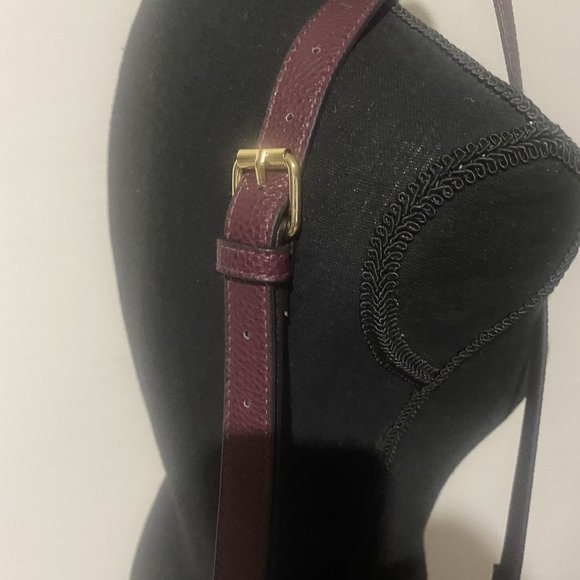 Beautiful Cross-Body Burgundy Handbag - Picture 5 of 8
